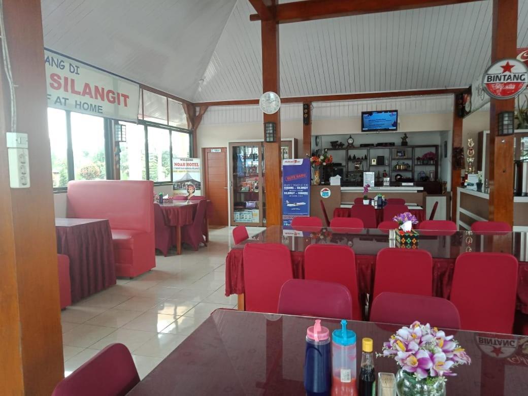 Noah Hotel Silangit Siborongborong Esterno foto